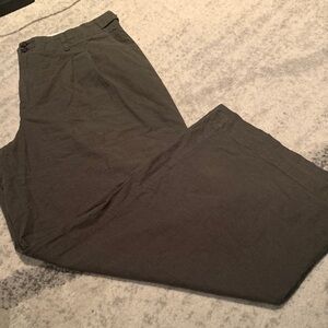 #010 -Women NWT Classic green wide leg Pants